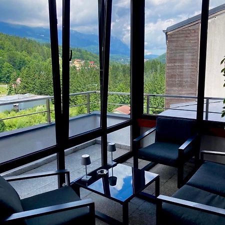 Best View Ap With Parking And 2 Bathrooms Sinaia Bagian luar foto