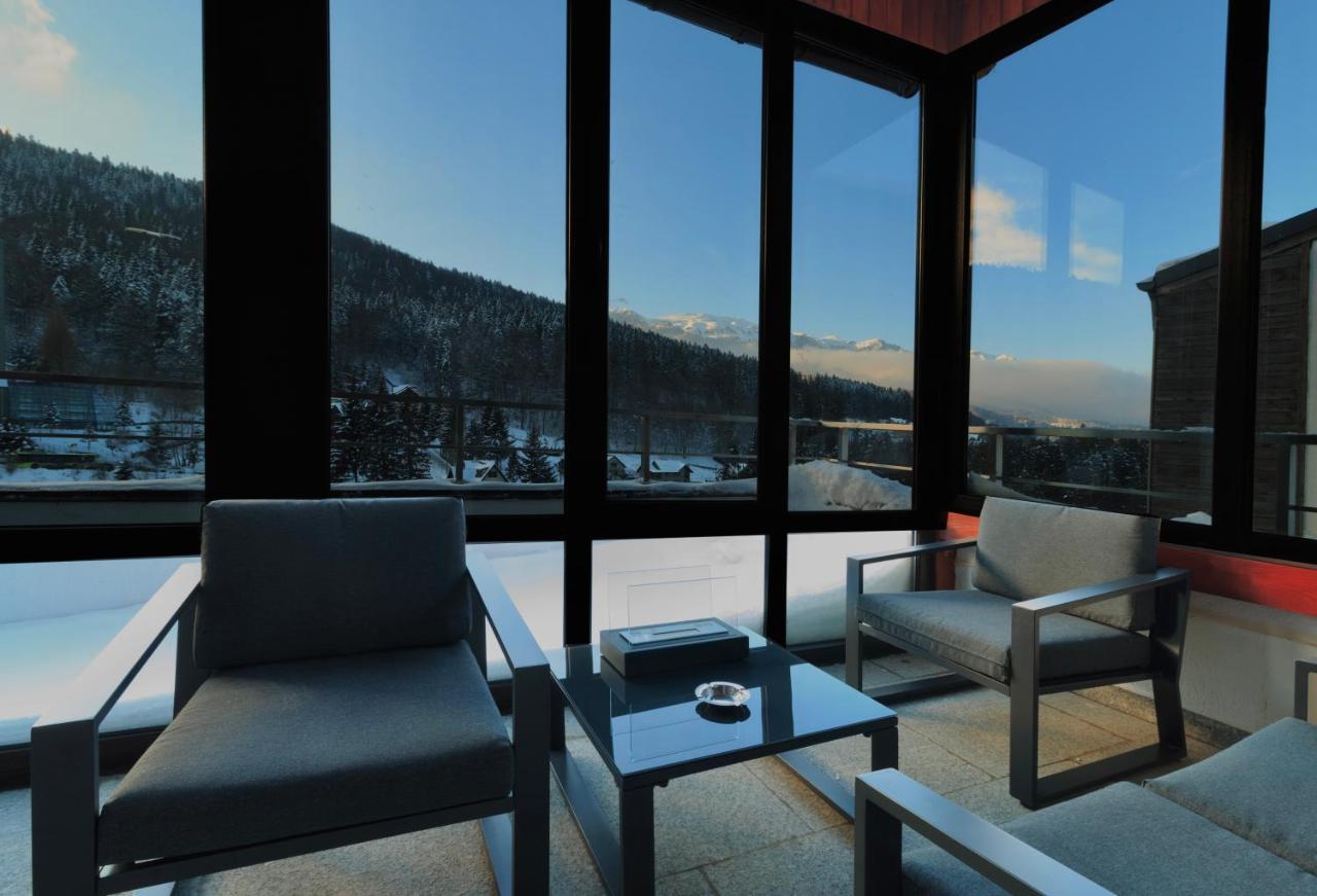 Best View Ap With Parking And 2 Bathrooms Sinaia Bagian luar foto
