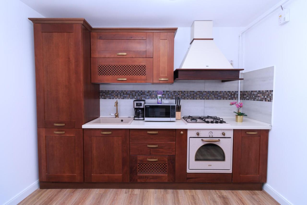 Best View Ap With Parking And 2 Bathrooms Sinaia Bagian luar foto
