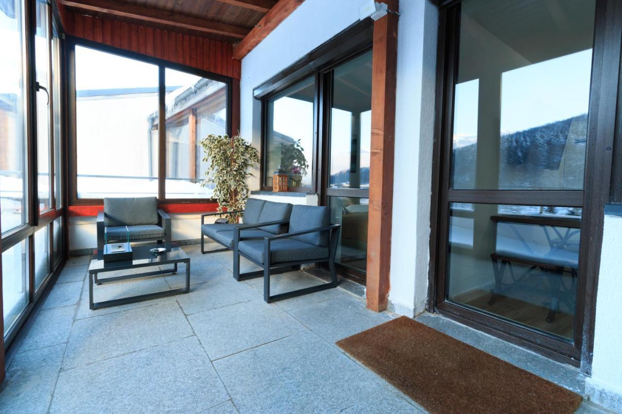 Best View Ap With Parking And 2 Bathrooms Sinaia Bagian luar foto