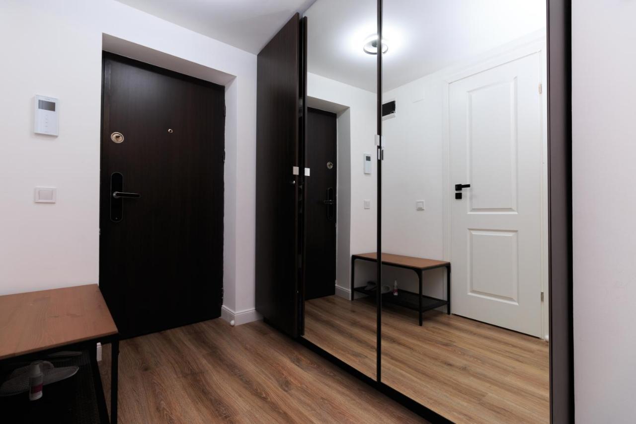 Best View Ap With Parking And 2 Bathrooms Sinaia Bagian luar foto