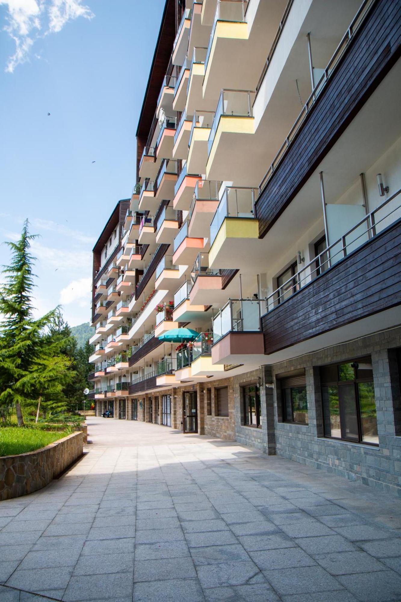 Best View Ap With Parking And 2 Bathrooms Sinaia Bagian luar foto