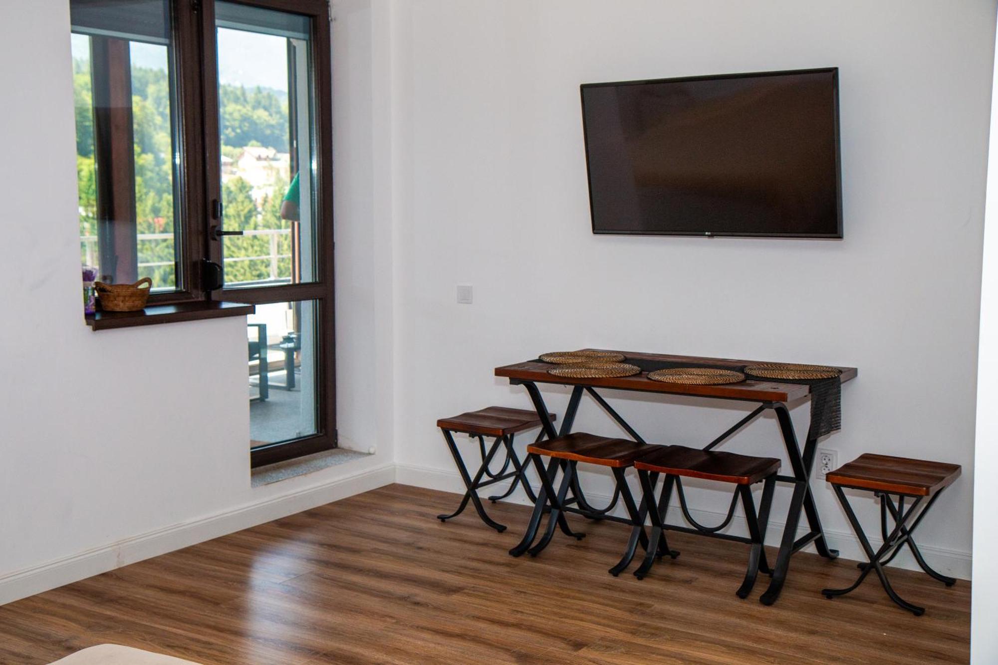 Best View Ap With Parking And 2 Bathrooms Sinaia Bagian luar foto