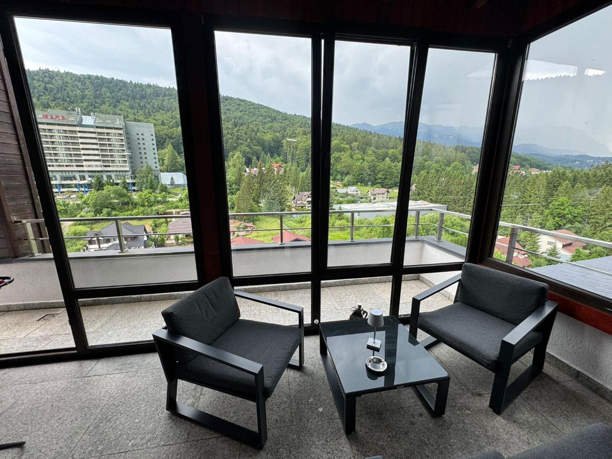 Best View Ap With Parking And 2 Bathrooms Sinaia Bagian luar foto